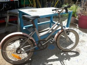 Vélo enfant decathlon k16 gris 16&Prime;