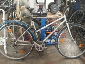 Vélo VTC sans marque gris